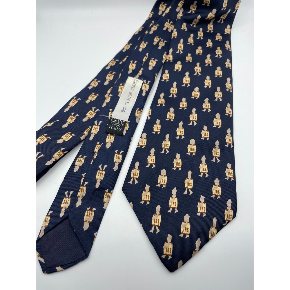 Henry's Wichita Vintage IRS Barrel Novelty Silk Tie Navy Blue Made in Italy